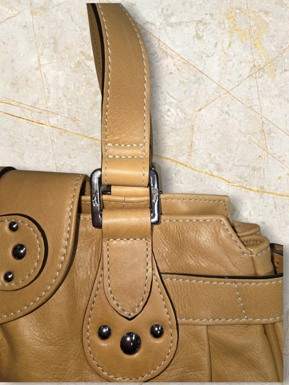 NEW Longchamp Idole Shoulderbag In Camel - Picture 4 of 6